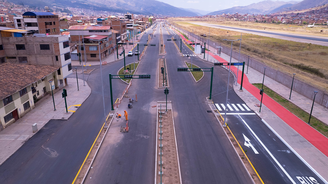 Verifican observaciones en obra de Vía Expresa